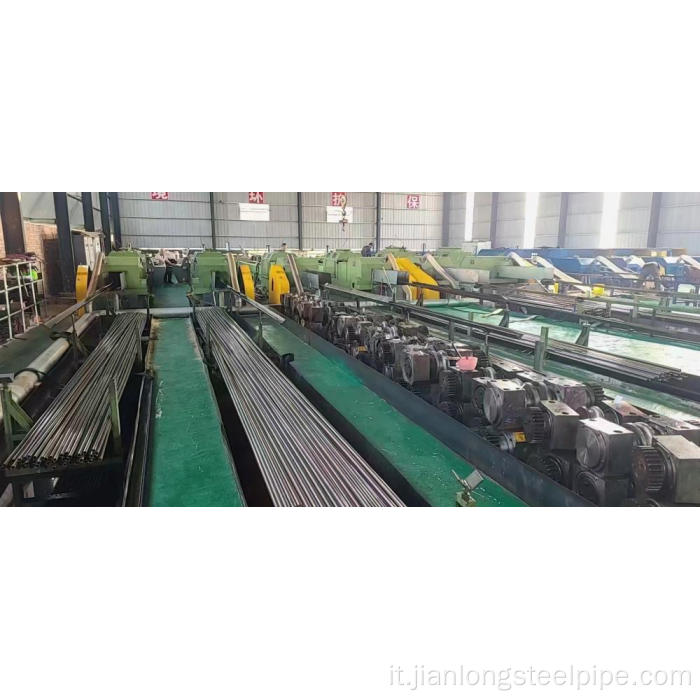 Tubo in acciaio senza cucitura in carbonio standard di precisione petrolifera